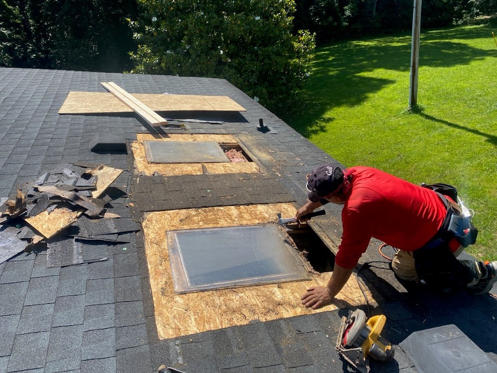 DC’s ROOFING AND CONTRACTING